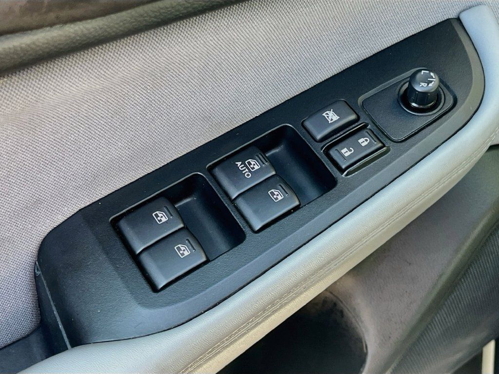 Used 2018 Subaru Outback 2.5i AWD/4WD image 17