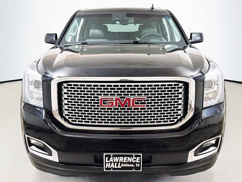 Used 2017 GMC Yukon Denali w/ Open Road Package image 2