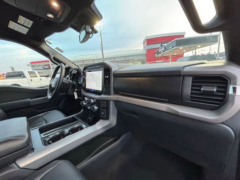 Used 2024 Ford F150 XLT w/ Mobile Office Package image 25