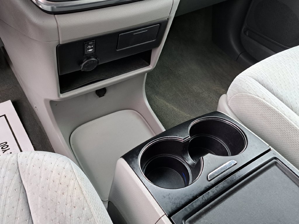 Used 2016 Toyota Sienna LE FWD image 12