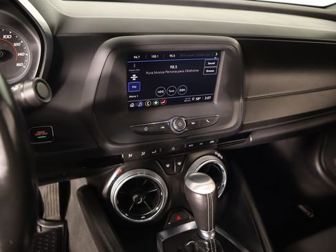 Used 2023 Chevrolet Camaro LT image 5