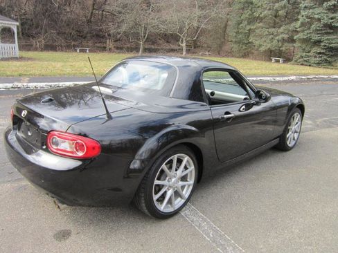 Used 2011 MAZDA MX-5 Miata Grand Touring w/ Premium Pkg image 28