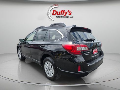 Used 2017 Subaru Outback 2.5i Premium AWD/4WD image 18