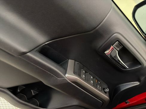 Used 2019 Toyota Tacoma TRD Sport image 15