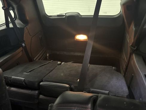 Used 2014 Dodge Grand Caravan R/T image 21