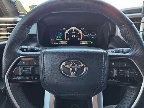 Used 2024 Toyota Sequoia Platinum image 19