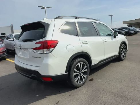Used 2020 Subaru Forester Limited image 8