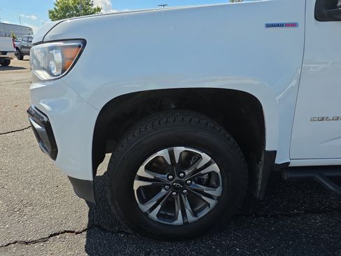 Used 2021 Chevrolet Colorado Z71 w/ Safety Package image 10
