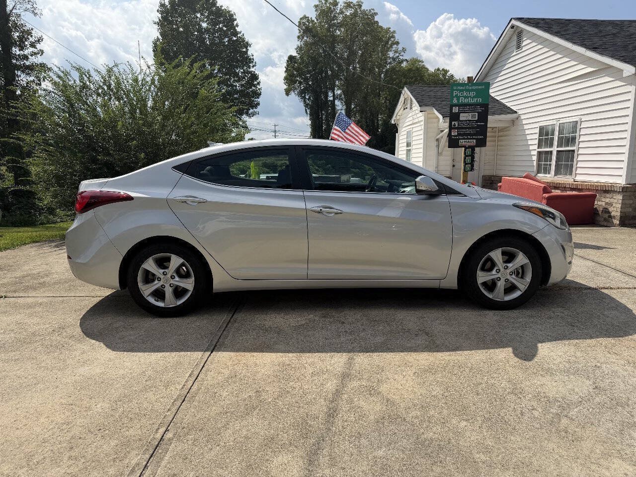 Used 2016 Hyundai Elantra Value Edition FWD image 5