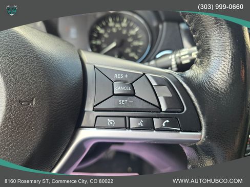 Used 2019 Nissan Rogue SV AWD/4WD image 19