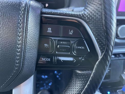 Used 2023 Toyota Tundra Platinum image 32