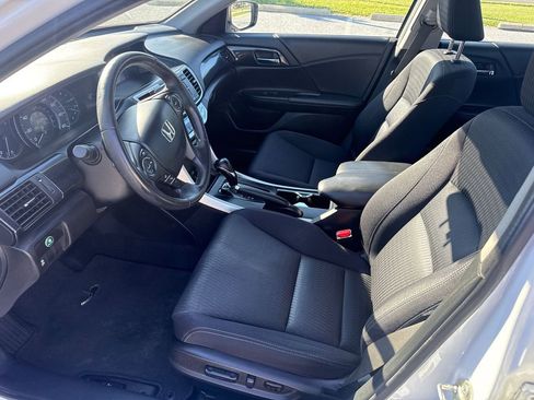 Used 2014 Honda Accord Sport image 10