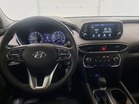 Used 2019 Hyundai Santa Fe SE image 12