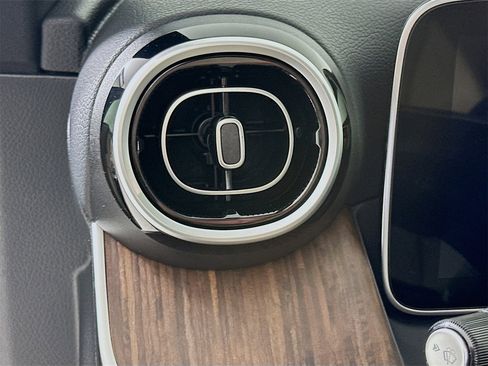 New 2026 Mercedes-Benz GLC 300 GLC 300 image 11