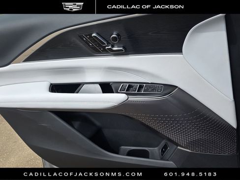 New 2026 Cadillac Lyriq Luxury image 18