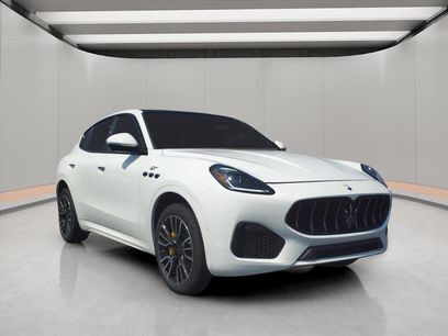 New 2024 Maserati Grecale GT