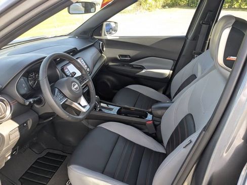 Used 2022 Nissan Kicks SR w/ Premium Package image 18