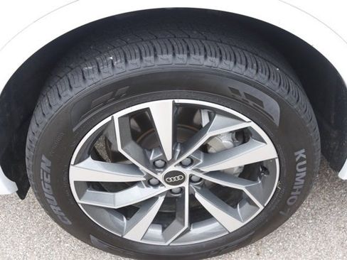 Used 2025 Audi Q5 2.0T Premium Plus image 12