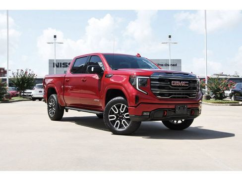 Used 2023 GMC Sierra 1500 AT4 w/ AT4 Premium Package AWD/4WD image 1
