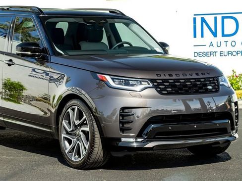 Certified 2025 Land Rover Discovery Dynamic SE AWD/4WD image 5