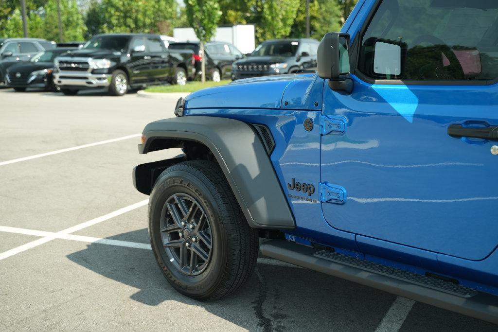 New 2026 Jeep Gladiator Sport AWD/4WD image 38