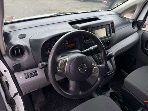 Used 2017 Nissan NV200 SV w/ Technology Package image 15