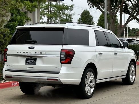Used 2023 Ford Expedition Max Platinum RWD image 4