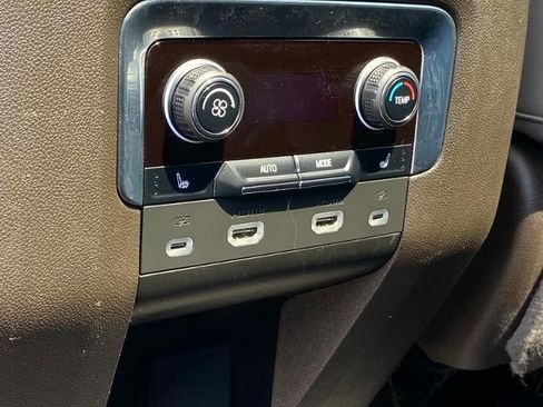 Used 2023 Chevrolet Tahoe LT w/ Luxury Package AWD/4WD image 26