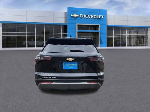 Used 2026 Chevrolet Equinox LT AWD/4WD image 4