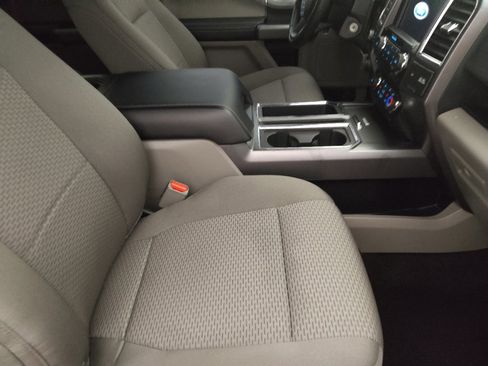 Used 2016 Ford F150 XLT w/ Equipment Group 302A Luxury AWD/4WD image 21