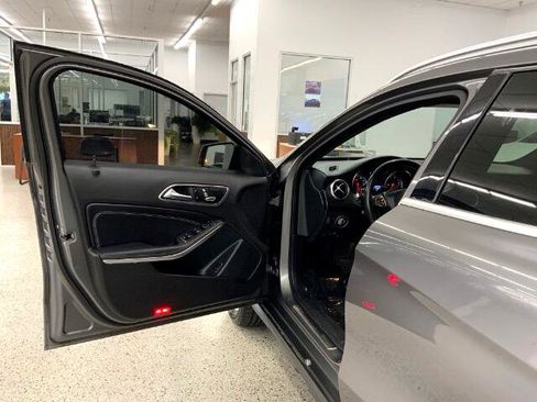 Used 2018 Mercedes-Benz GLA 250 GLA 250 4MATIC SUV image 27