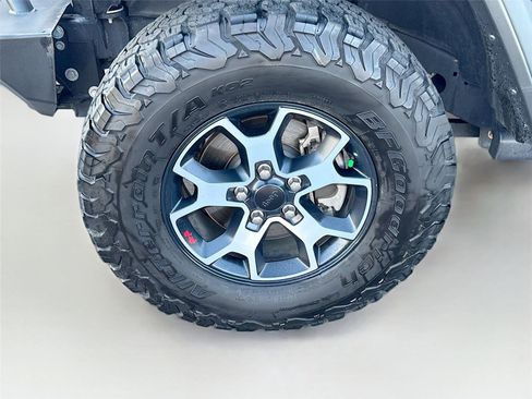 Used 2021 Jeep Wrangler Rubicon w/ Cold Weather Group image 32