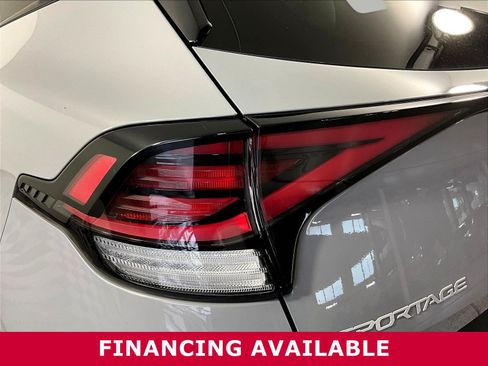 Used 2023 Kia Sportage SX AWD/4WD image 23
