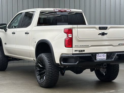 Used 2026 Chevrolet Silverado 1500 ZR2 AWD/4WD image 3