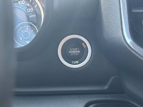 Used 2023 RAM 1500 Laramie AWD/4WD image 18