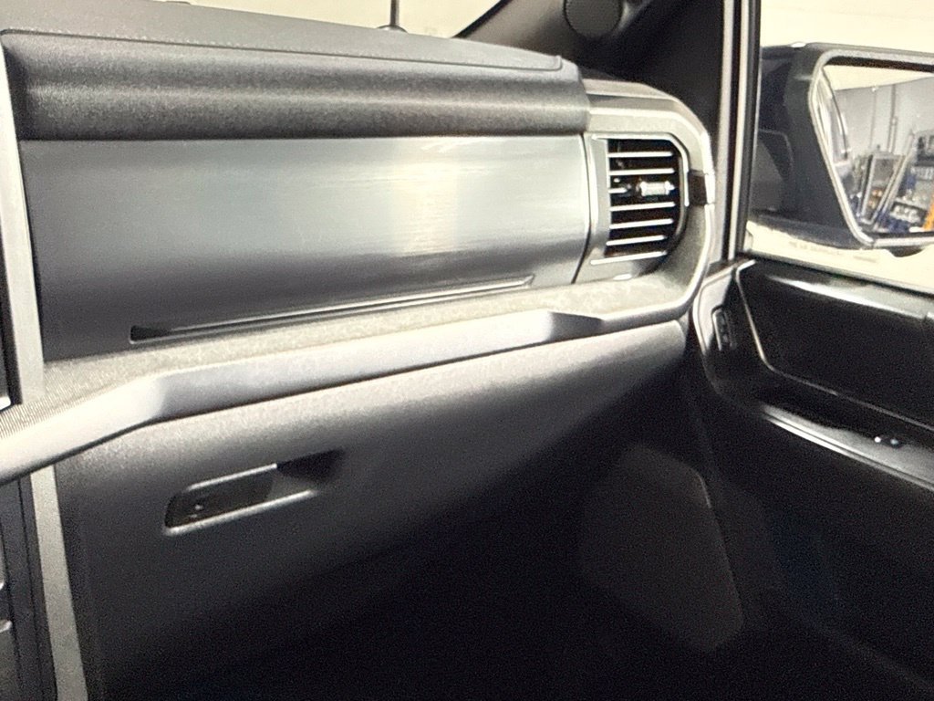 Used 2024 Ford F150 Lariat AWD/4WD image 30