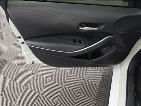 Used 2021 Toyota Corolla SE w/ Carpet Mat Package (TMS) image 24