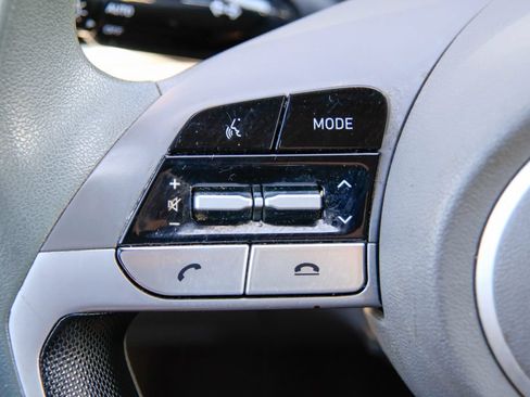 Used 2023 Hyundai Elantra SEL FWD image 12