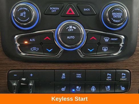 Used 2017 RAM 2500 Laramie w/ Sport Appearance Group AWD/4WD image 17