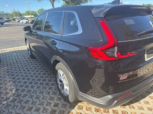 Used 2023 Honda CR-V LX image 4