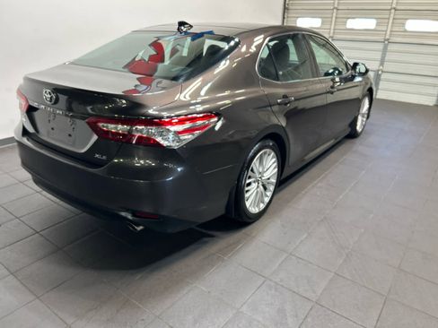 Used 2018 Toyota Camry XLE w/ Audio Package image 3