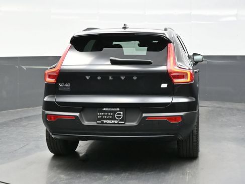 Used 2023 Volvo XC40 Recharge Ultimate w/ Protection Package Premier AWD/4WD image 6