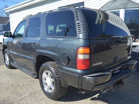 Used 2003 GMC Yukon Denali image 3