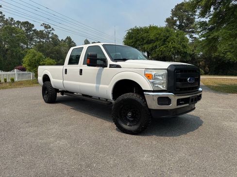 Used 2014 Ford F250 XL w/ Power Equipment Group image 8