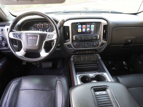 Used 2018 GMC Sierra 1500 SLT image 21