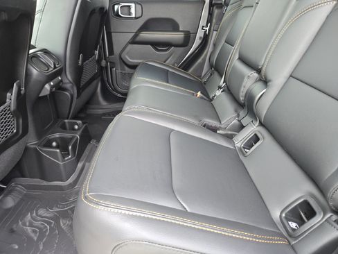 New 2026 Jeep Gladiator Sport image 21