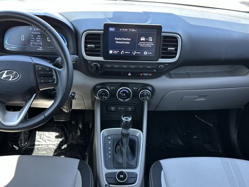 Certified 2023 Hyundai Venue SEL image 14