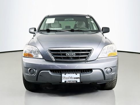 Used 2008 Kia Sorento 2WD image 3