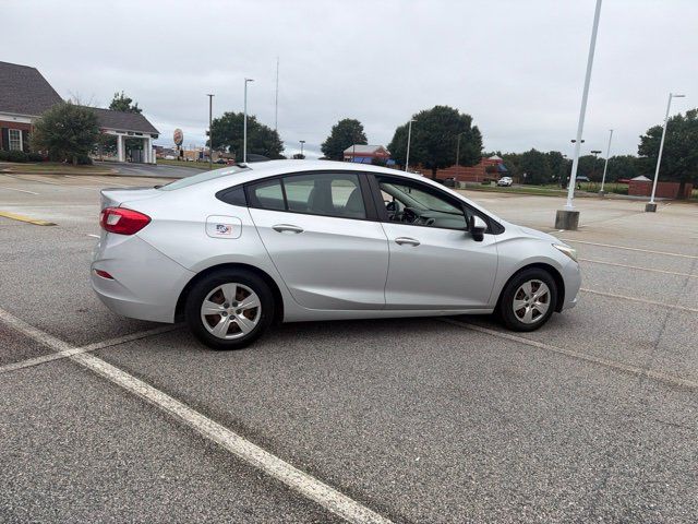 Used 2017 Chevrolet Cruze LS FWD image 10