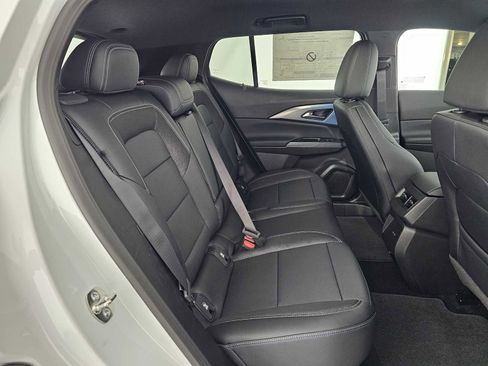 New 2026 Chevrolet Equinox EV LT image 12